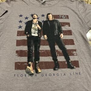 Florida Georgia Line Adult Size Medium Concert Graphic Tee Shirt Country Music